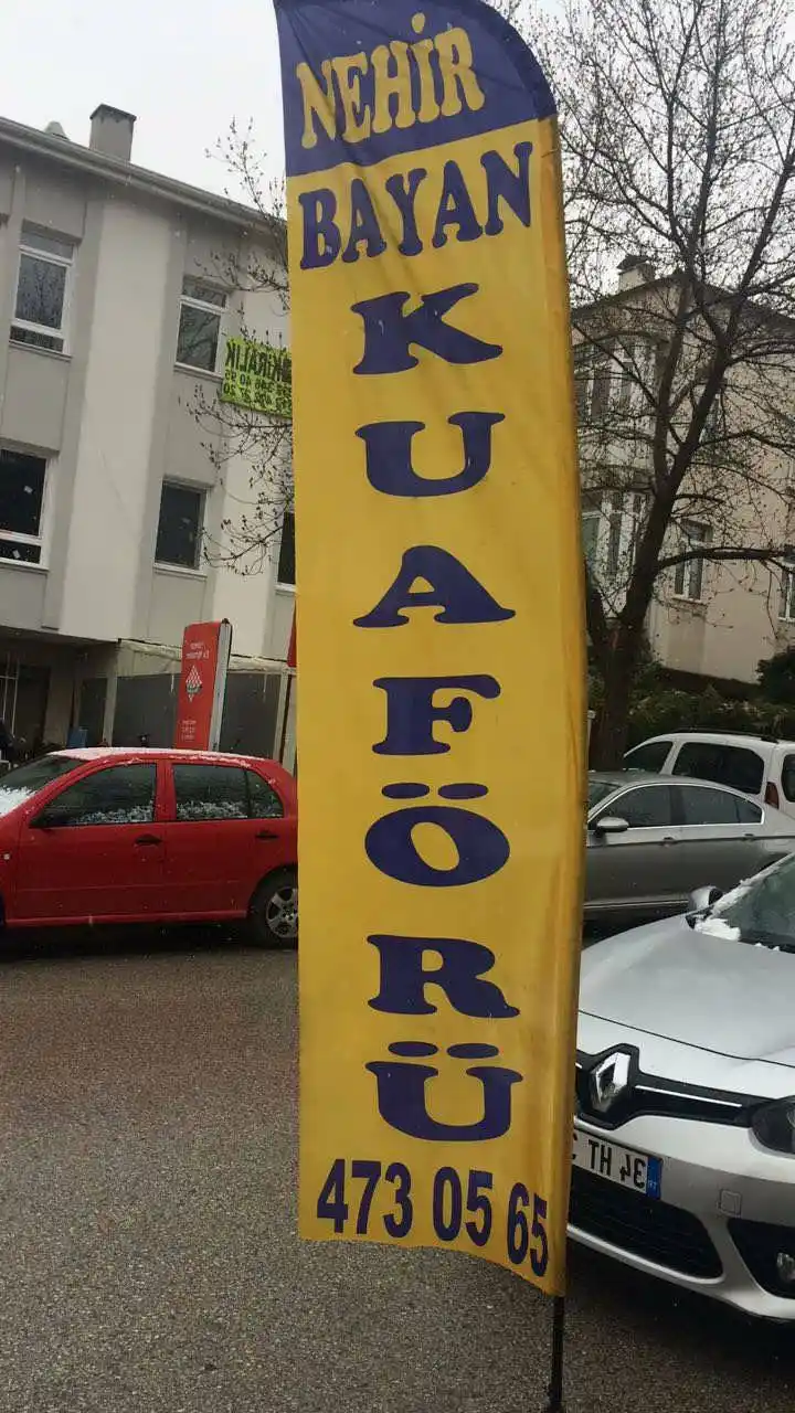 Bayan Kuaförü Yelken Bayrağı-14