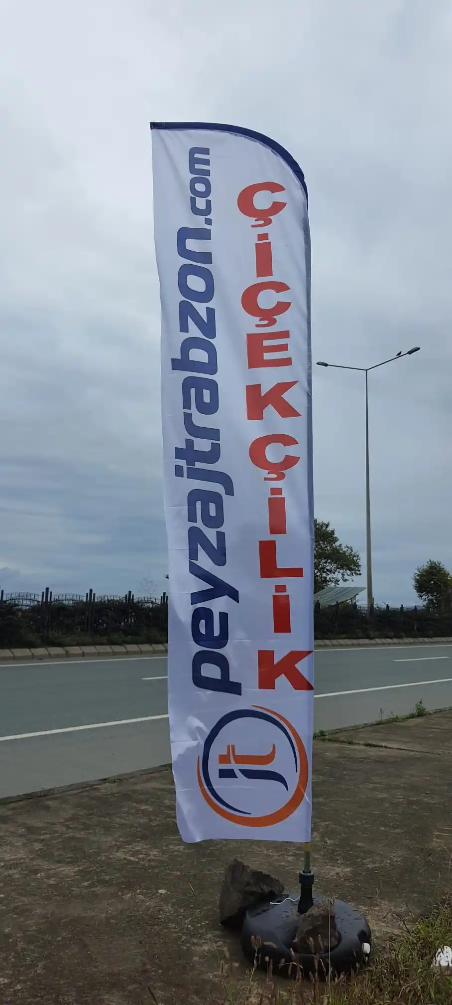 Çiçekçi Yelken Bayrağı-1